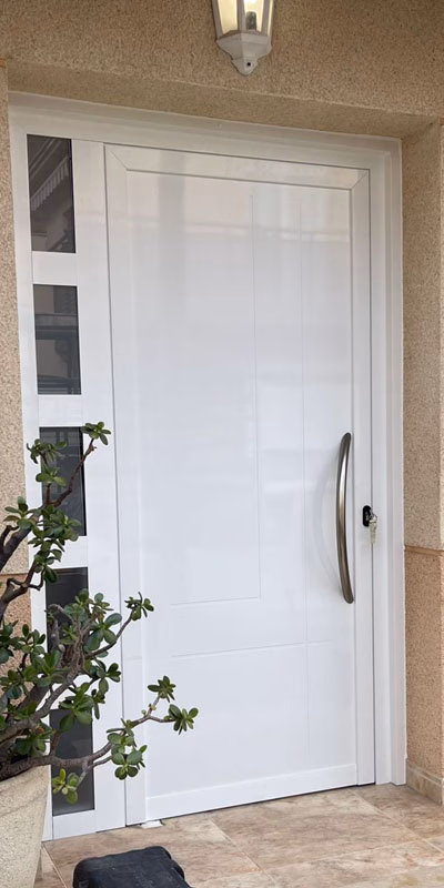 Puerta panel aluminios acosta